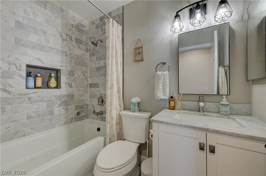 5101 Maverick, Las Vegas, NV 89130