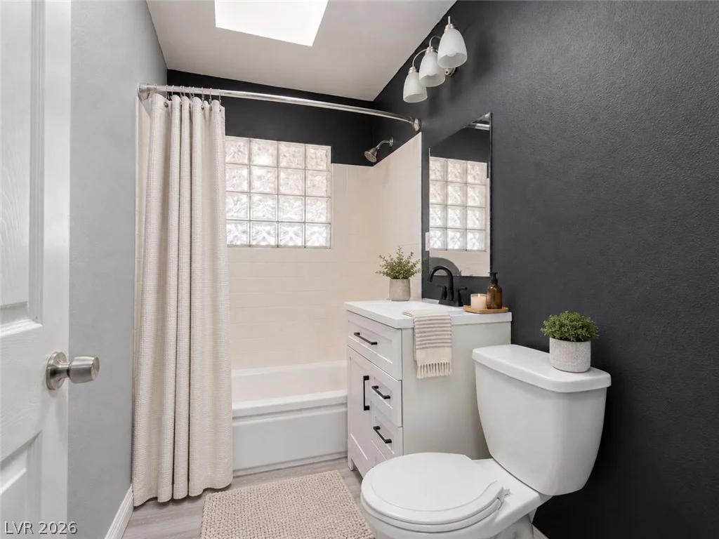 111 Ivy, Henderson, NV 89015