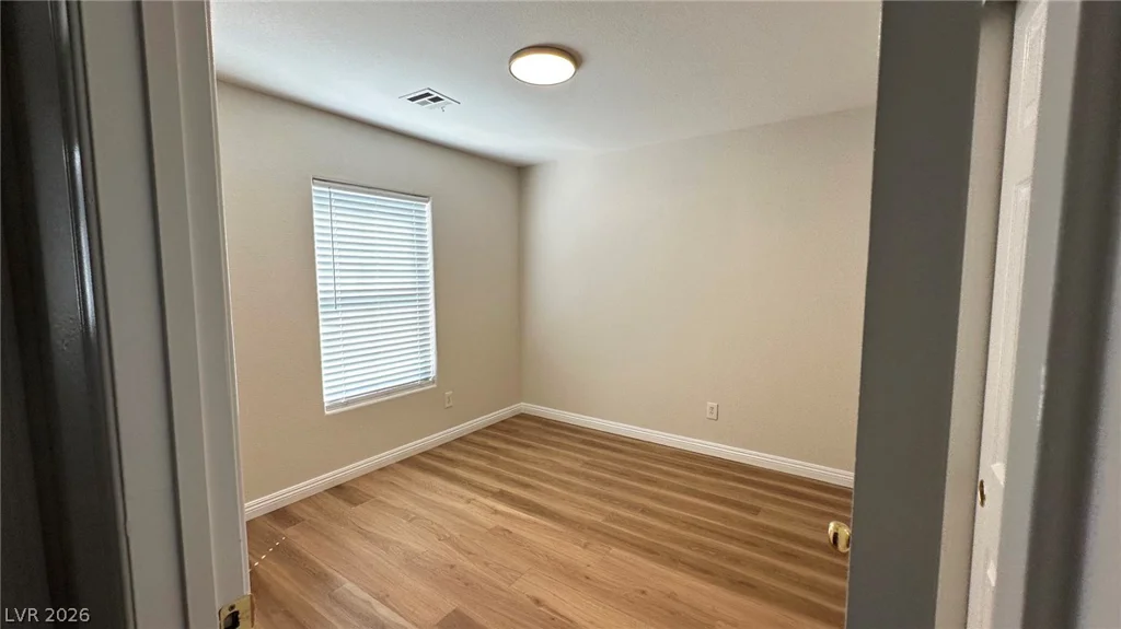 102 Gilliflower, Las Vegas, NV 89183