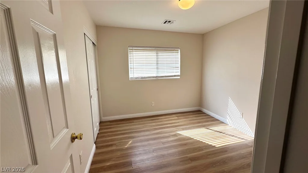 102 Gilliflower, Las Vegas, NV 89183
