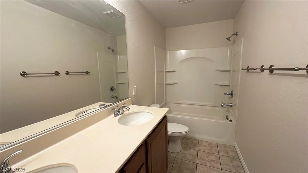 102 Gilliflower, Las Vegas, NV 89183