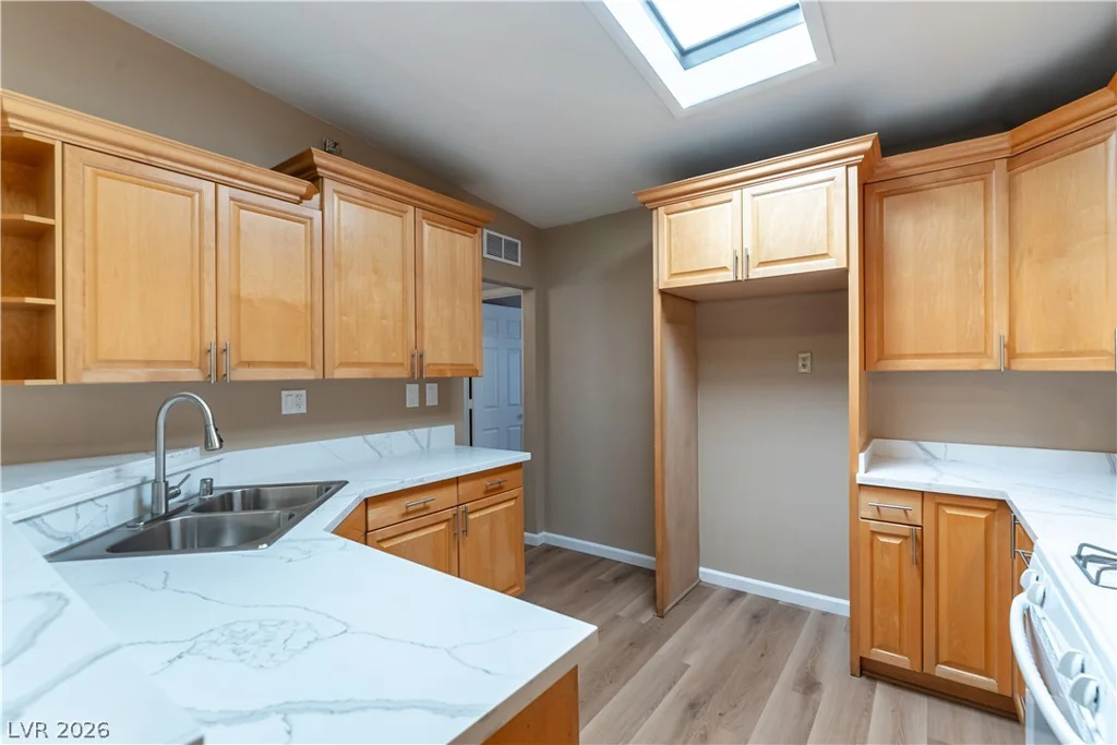 2112 Perliter, North Las Vegas, NV 89030
