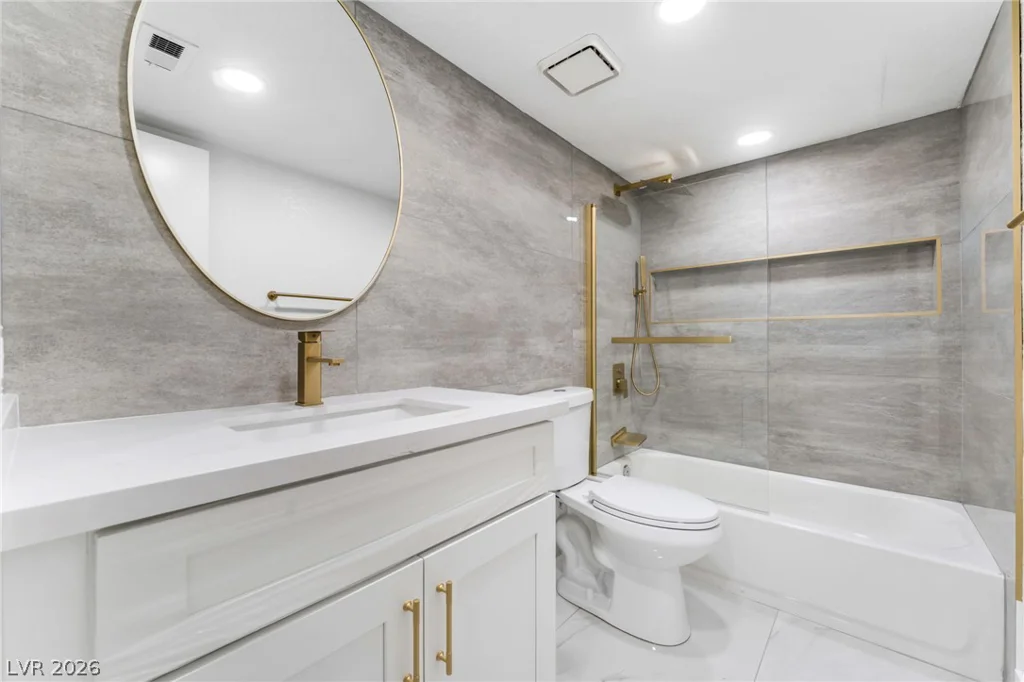 1017 Falconhead, Las Vegas, NV 89128