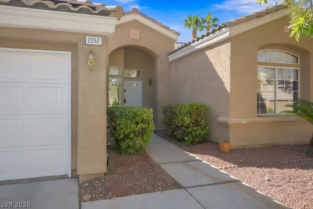 2257 Black Pine, Las Vegas, NV 89134