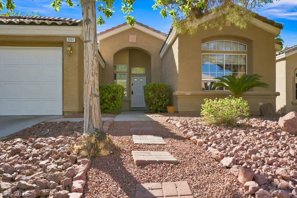 2257 Black Pine, Las Vegas, NV 89134