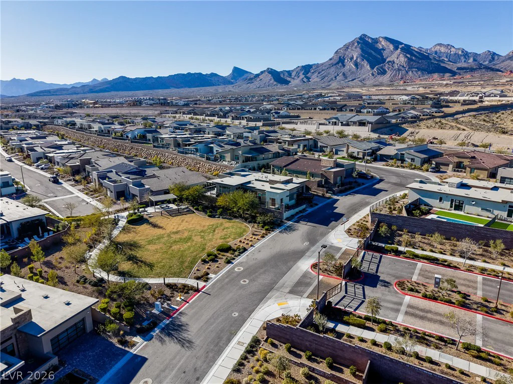 477 Highview Ridge, Las Vegas, NV 89138