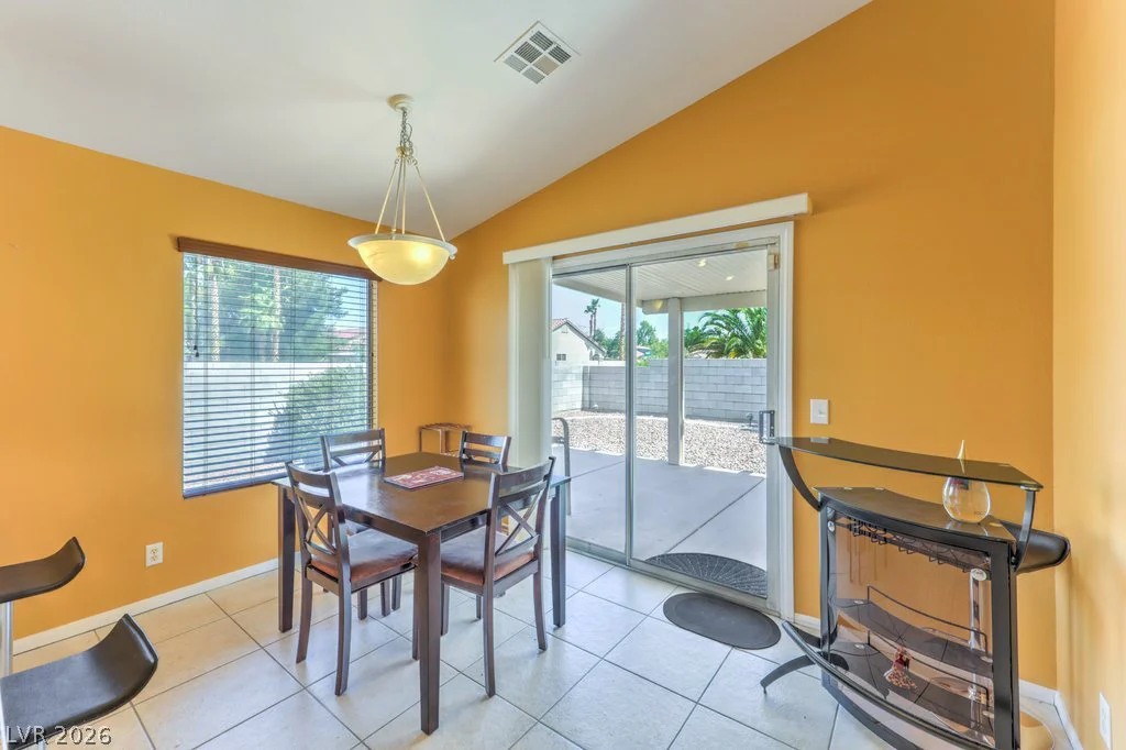9438 Natoma Station, Las Vegas, NV 89123