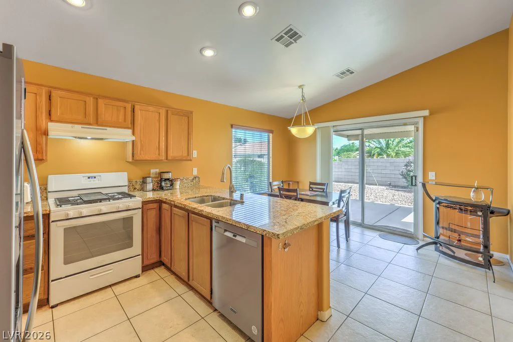 9438 Natoma Station, Las Vegas, NV 89123
