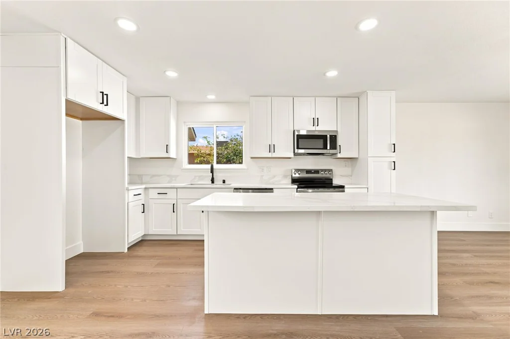 120 Linden, Henderson, NV 89015