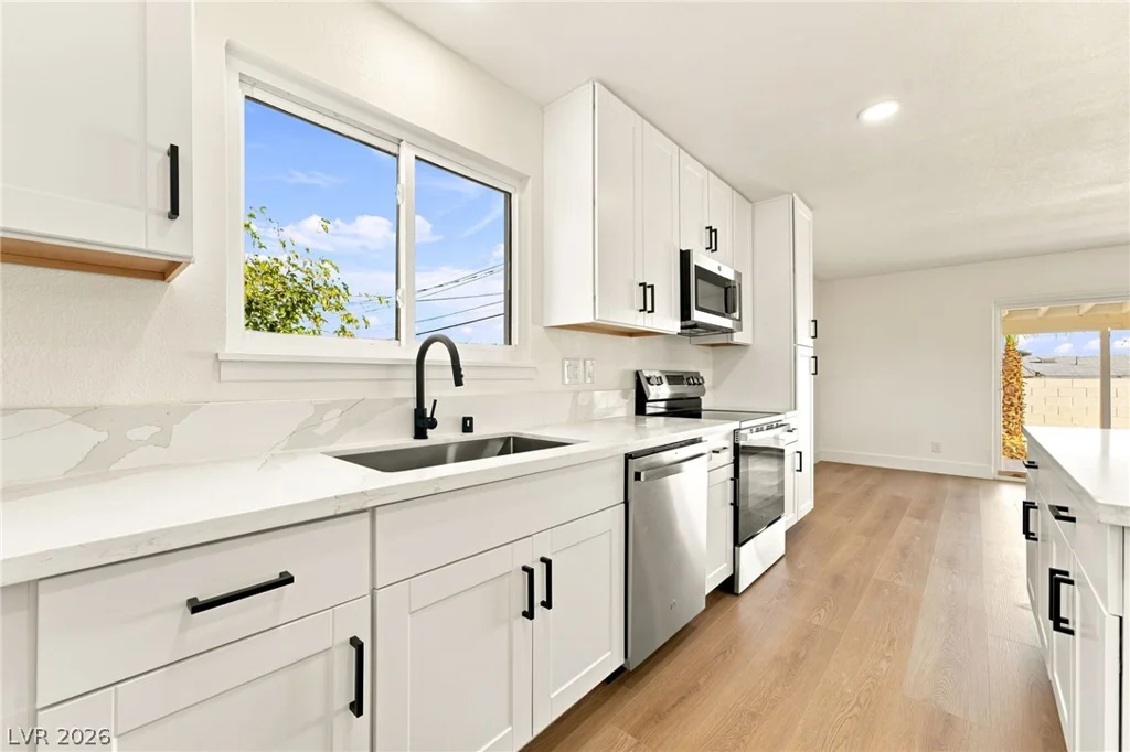 120 Linden, Henderson, NV 89015