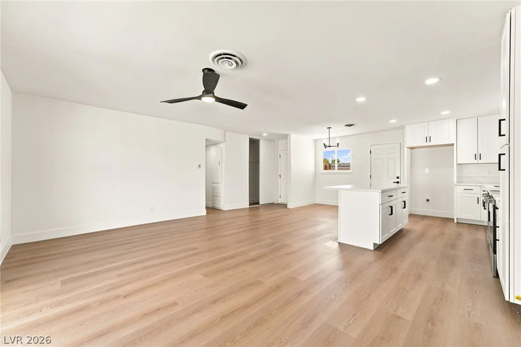120 Linden, Henderson, NV 89015