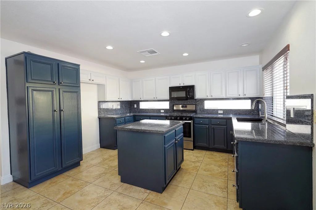 1002 Nimitz, Henderson, NV 89002