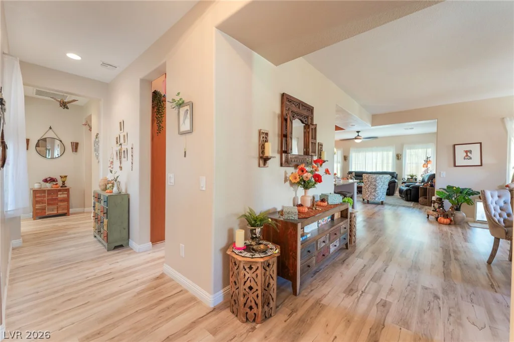 7324 Royal Melbourne, Las Vegas, NV 89131