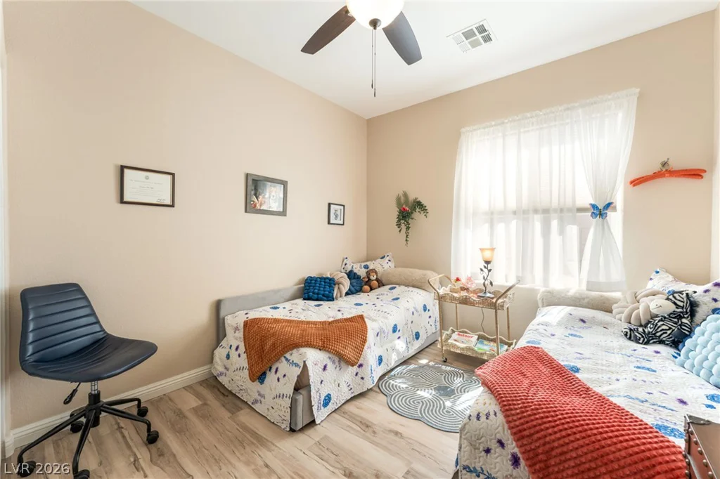7324 Royal Melbourne, Las Vegas, NV 89131