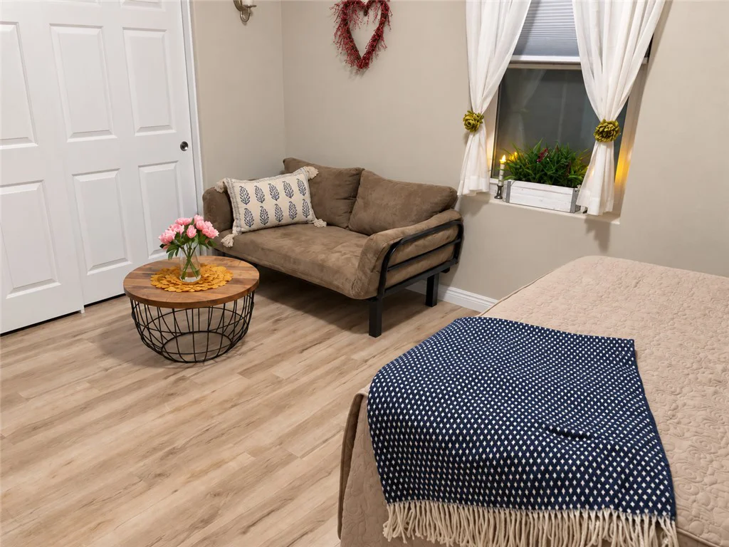 7324 Royal Melbourne, Las Vegas, NV 89131