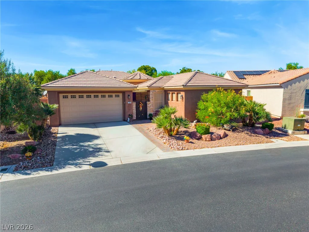 7324 Royal Melbourne, Las Vegas, NV 89131