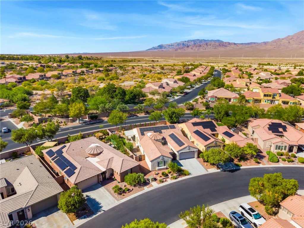 7324 Royal Melbourne, Las Vegas, NV 89131