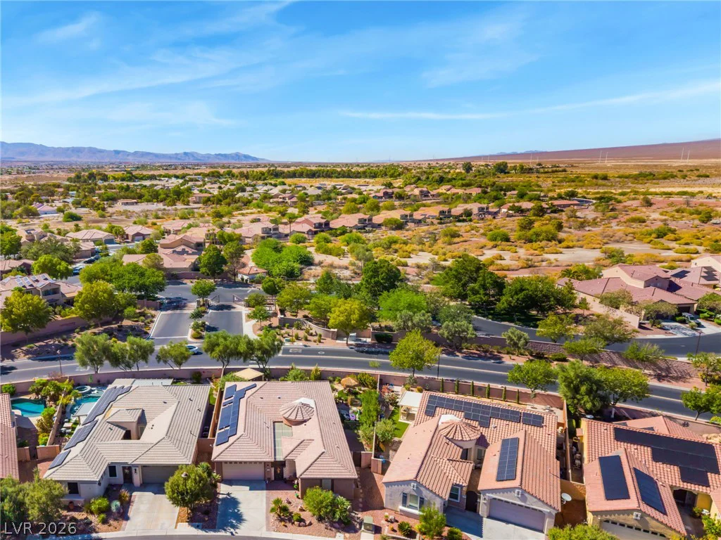 7324 Royal Melbourne, Las Vegas, NV 89131
