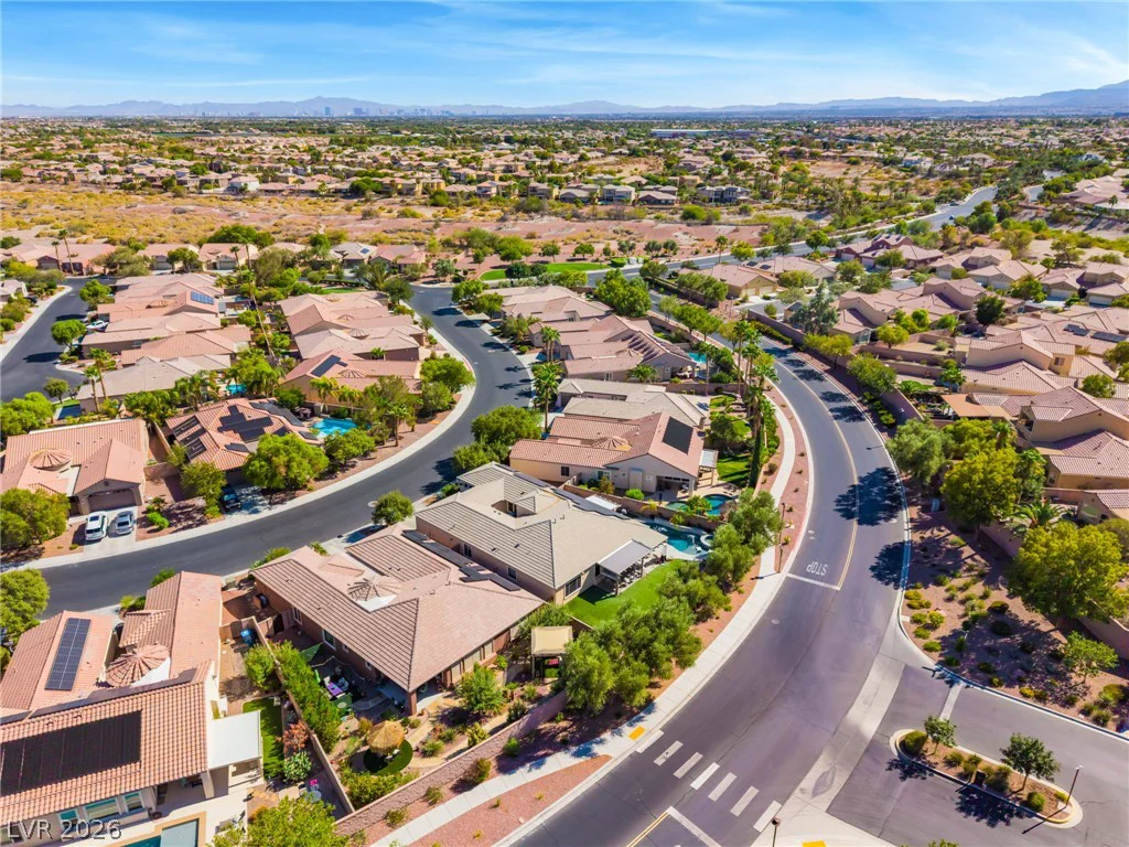 7324 Royal Melbourne, Las Vegas, NV 89131