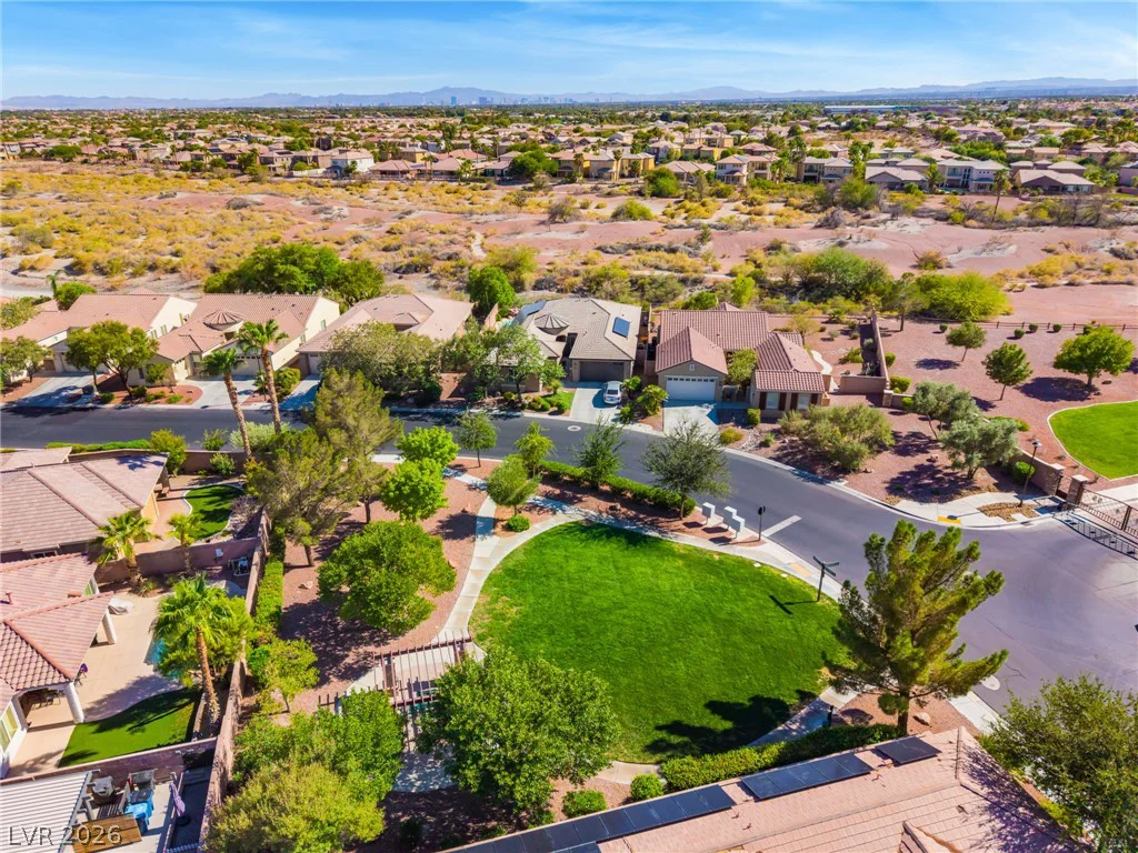 7324 Royal Melbourne, Las Vegas, NV 89131