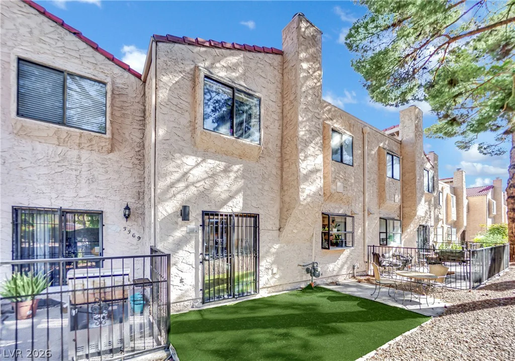 3373 Milenko, Las Vegas, NV 89121