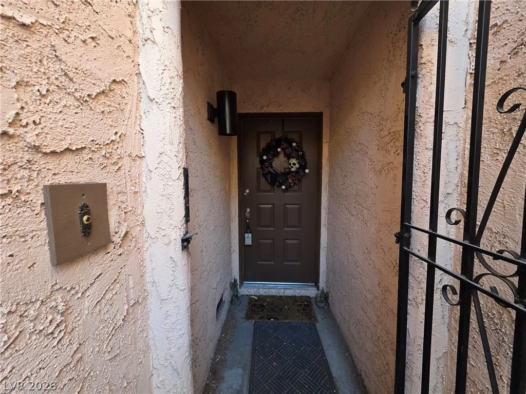 3373 Milenko, Las Vegas, NV 89121