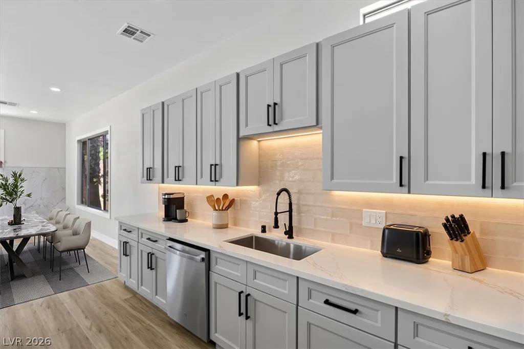5807 Rothbury, Las Vegas, NV 89141