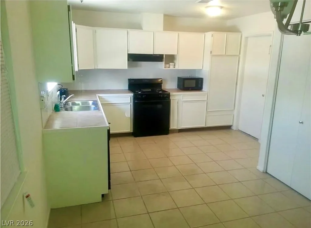 7120 Pinedale, Las Vegas, NV 89145