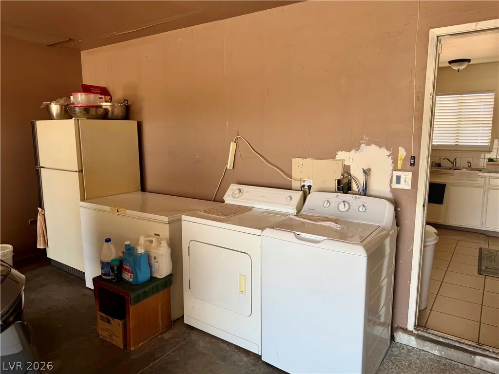 7120 Pinedale, Las Vegas, NV 89145