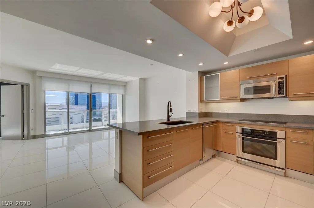 222 Karen, Las Vegas, NV 89109