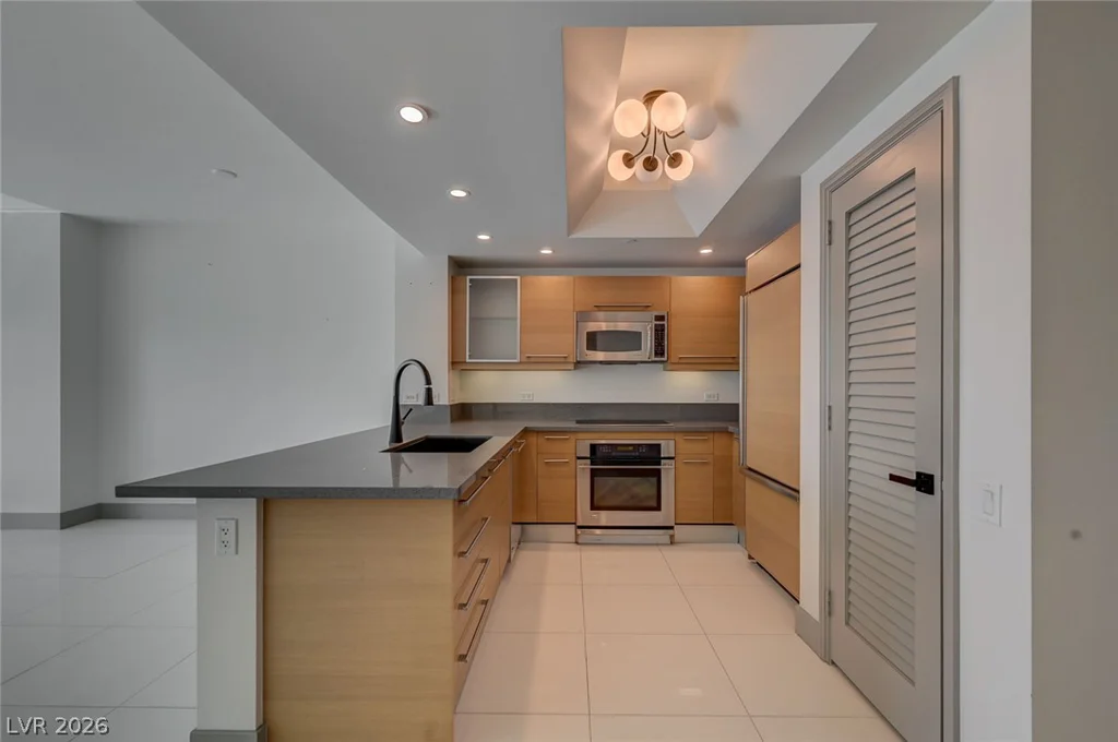 222 Karen, Las Vegas, NV 89109