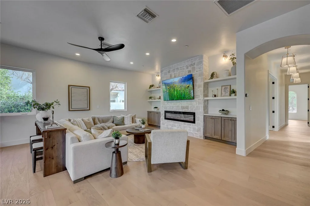 767 Dibasio, Henderson, NV 89012