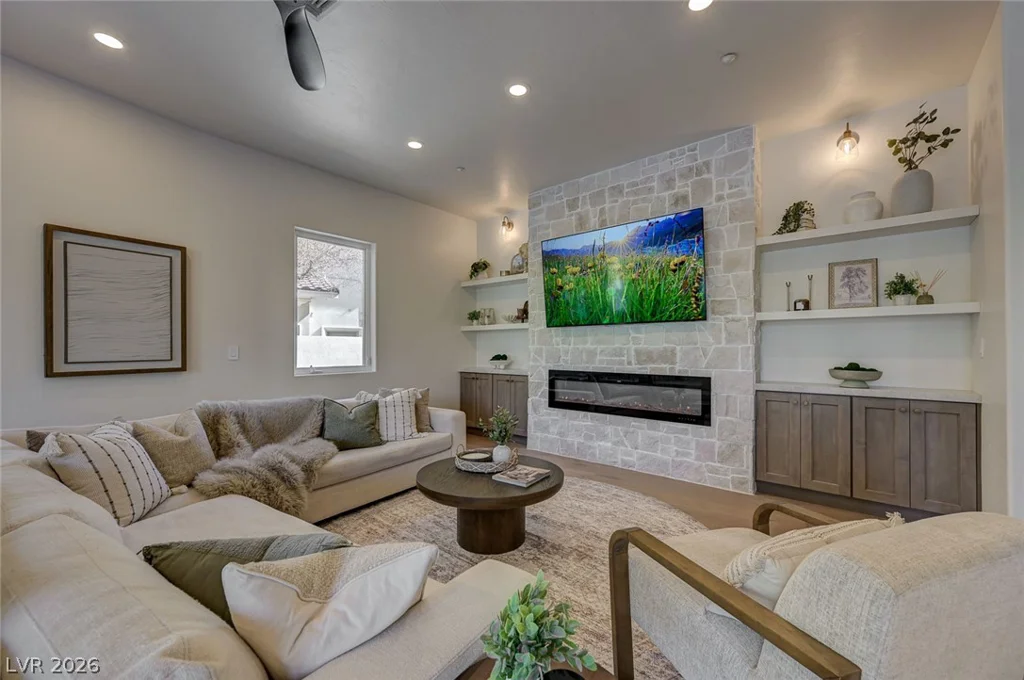 767 Dibasio, Henderson, NV 89012