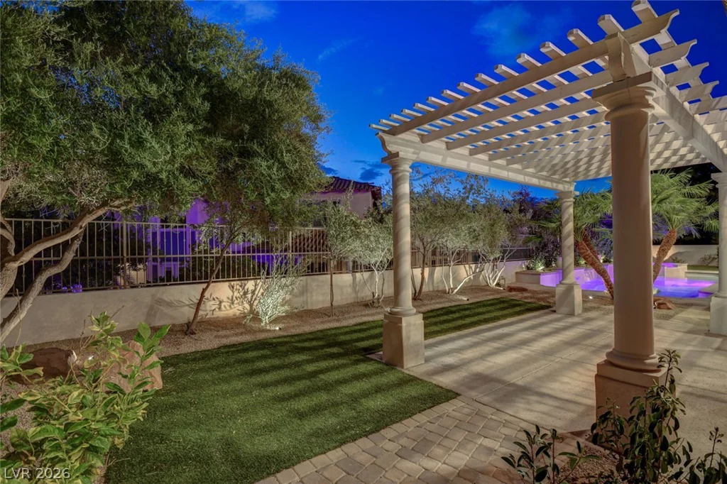 767 Dibasio, Henderson, NV 89012