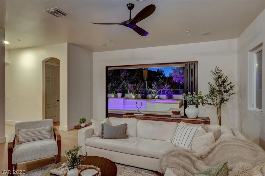 767 Dibasio, Henderson, NV 89012