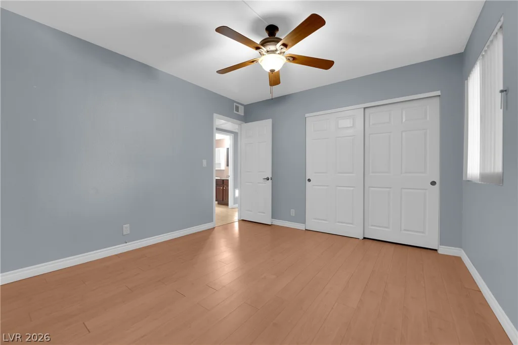 5242 River Glen, Las Vegas, NV 89103