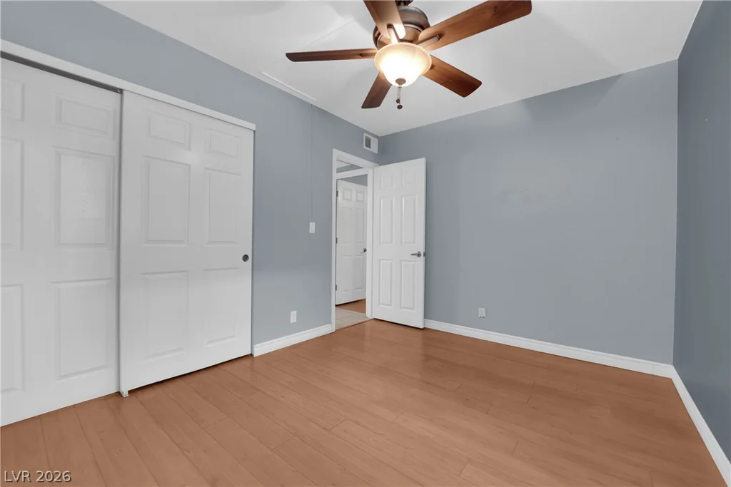 5242 River Glen, Las Vegas, NV 89103