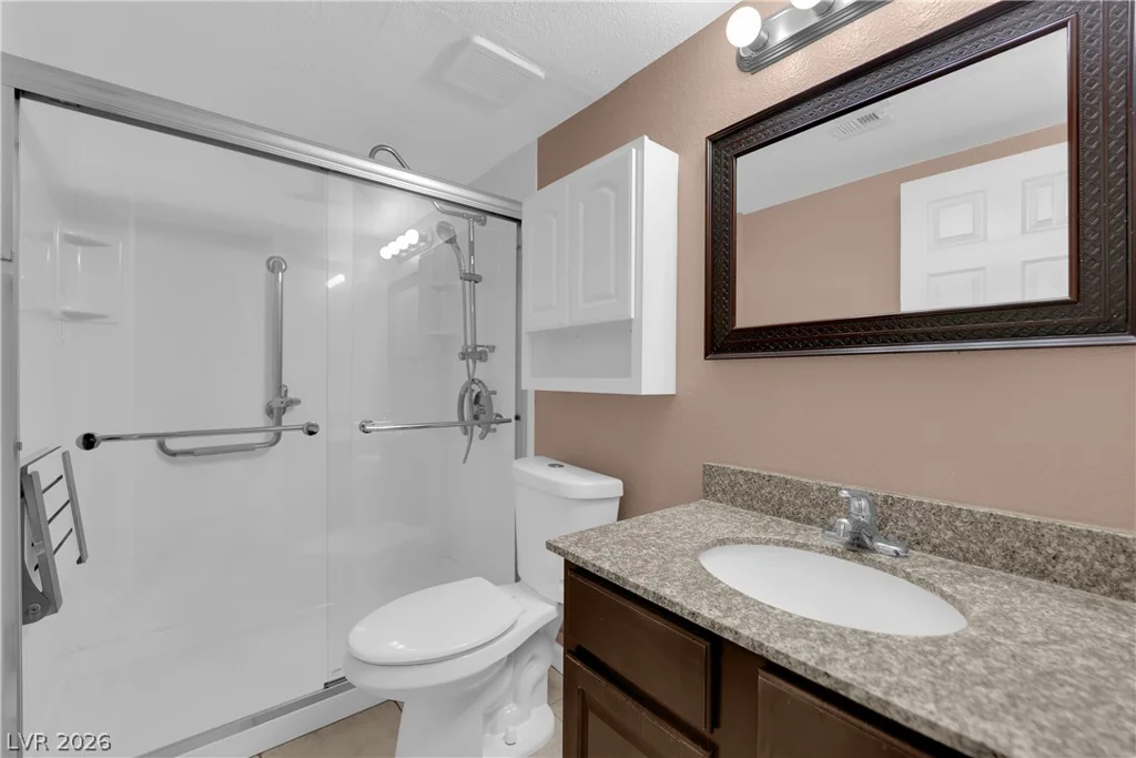 5242 River Glen, Las Vegas, NV 89103