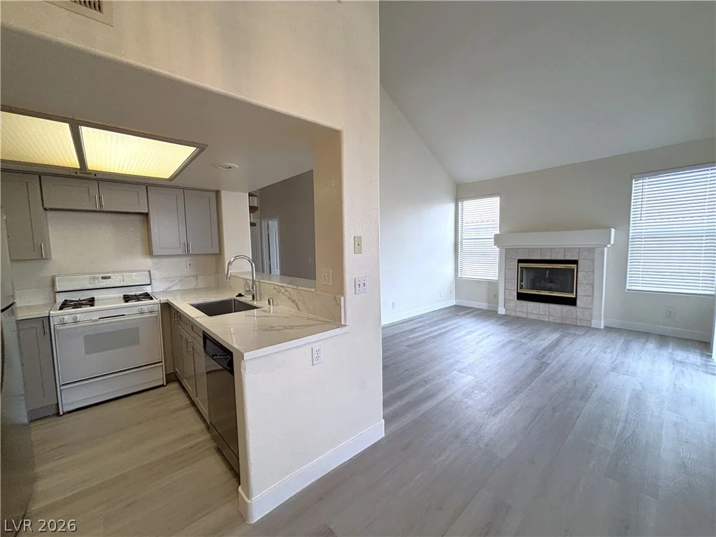 5125 Reno, Las Vegas, NV 89118