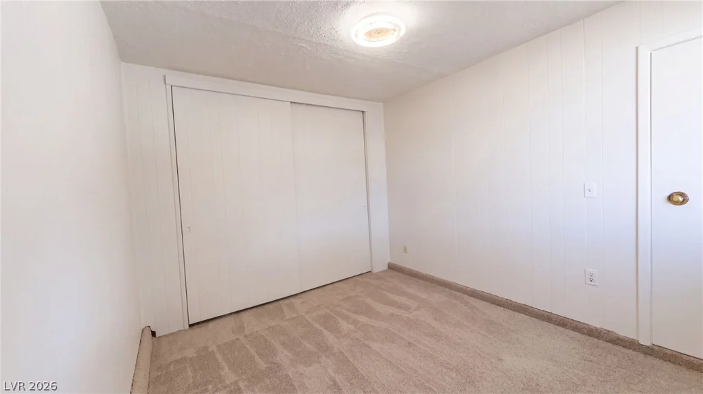6121 Jones, Las Vegas, NV 89107