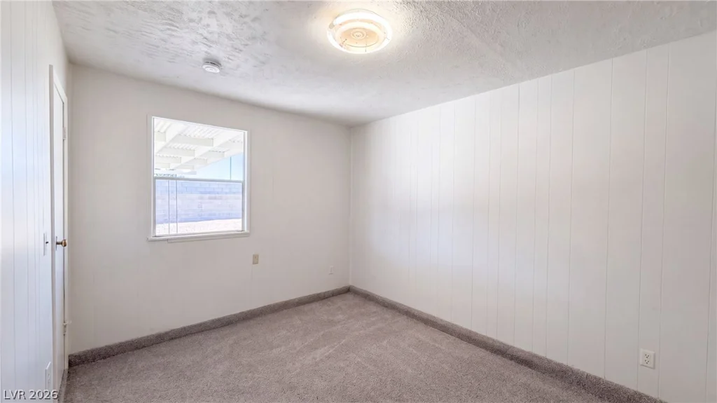 6121 Jones, Las Vegas, NV 89107