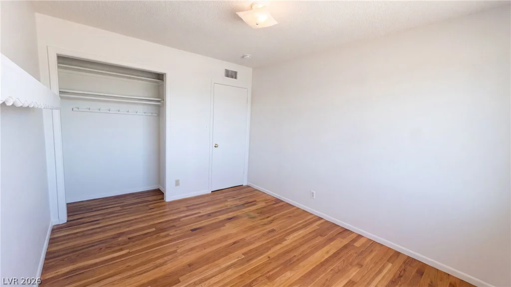 6121 Jones, Las Vegas, NV 89107