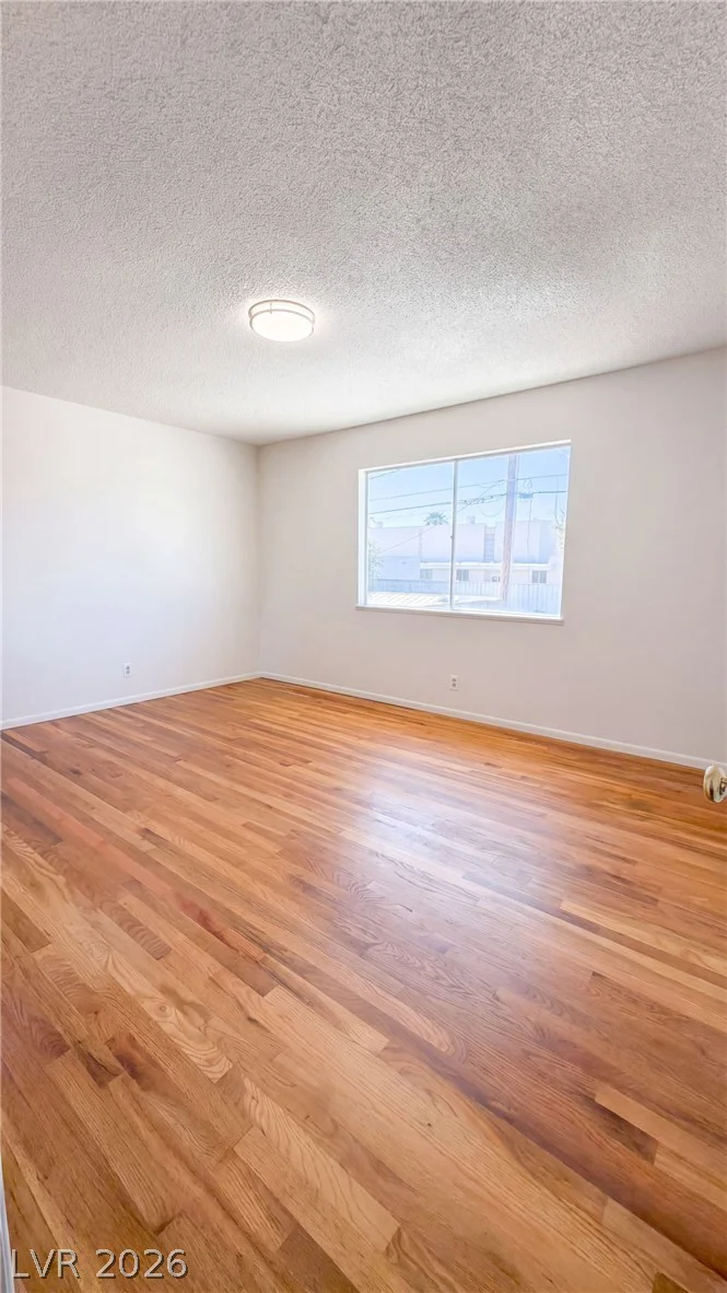 6121 Jones, Las Vegas, NV 89107