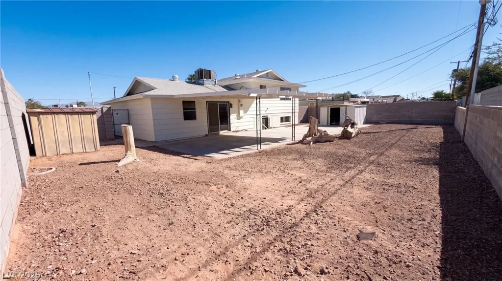 6121 Jones, Las Vegas, NV 89107