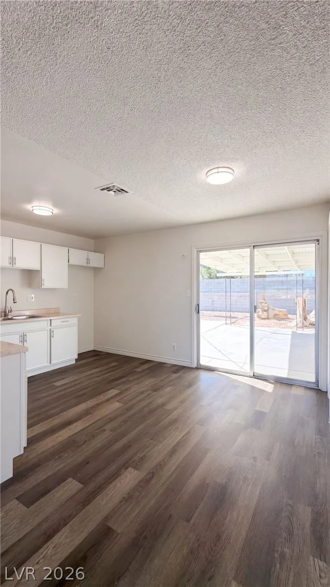 6121 Jones, Las Vegas, NV 89107
