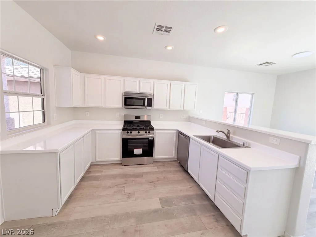 2841 Swanson, North Las Vegas, NV 89086