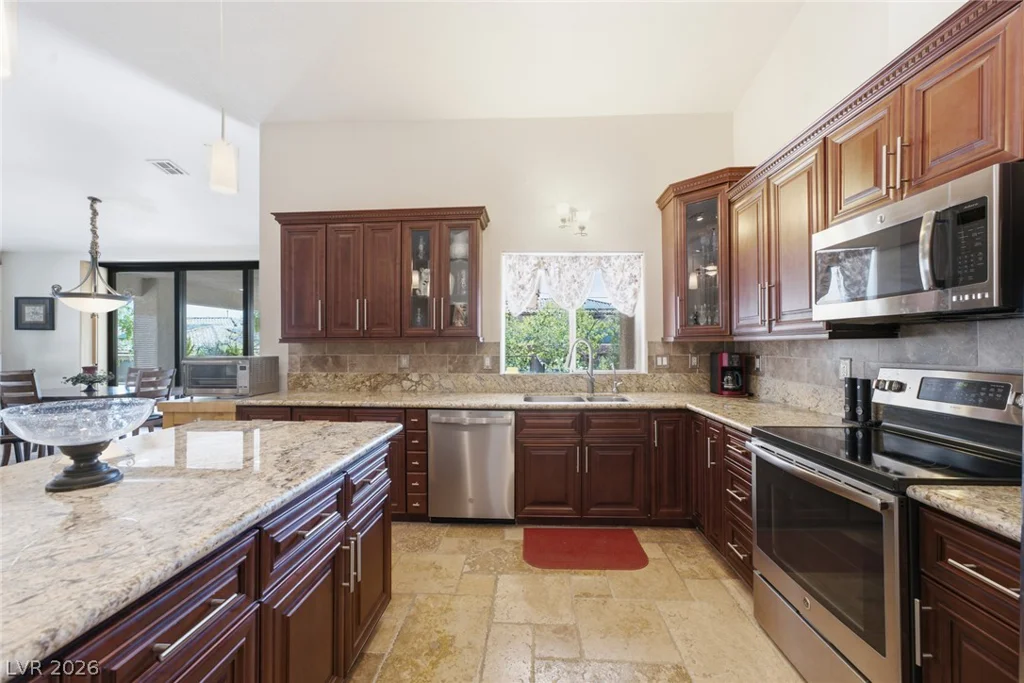 9760 Bright Angel, Las Vegas, NV 89149