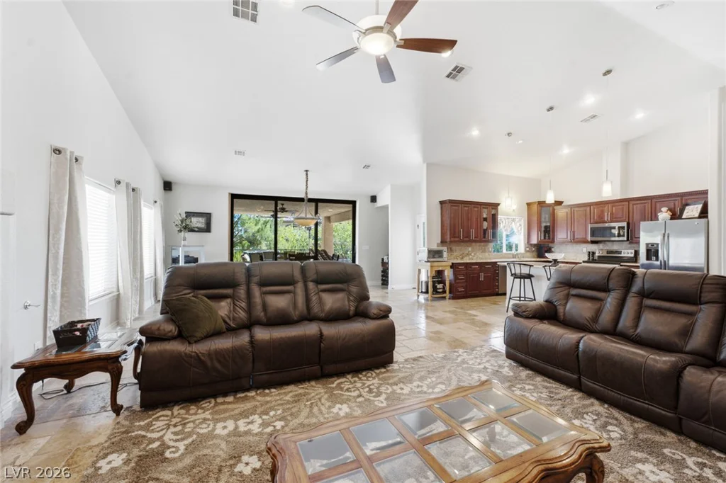 9760 Bright Angel, Las Vegas, NV 89149