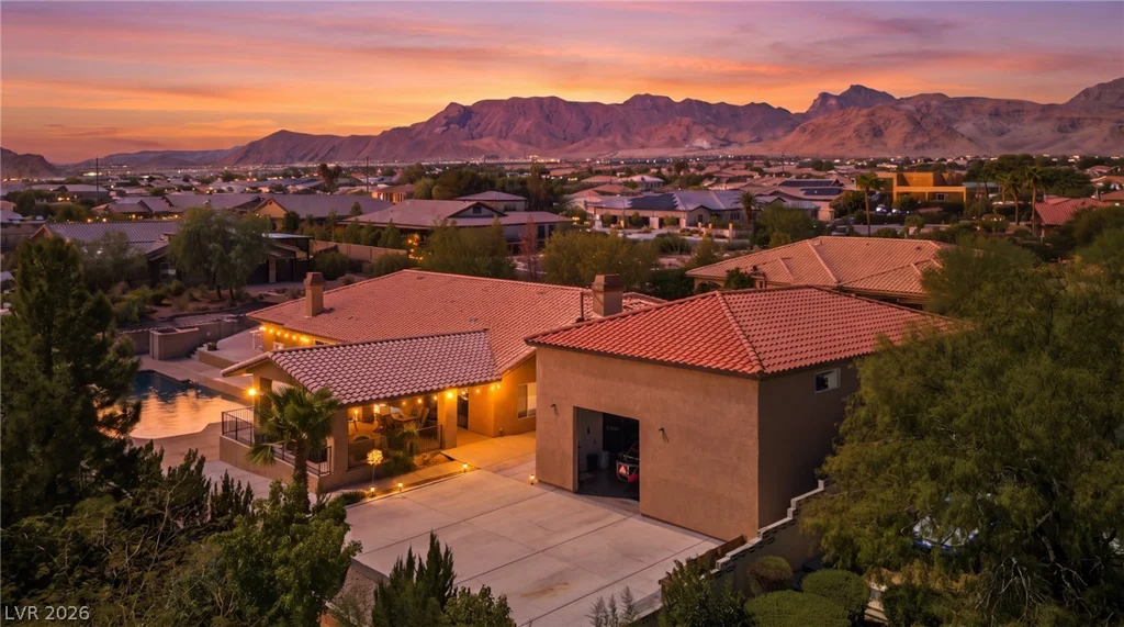 9760 Bright Angel, Las Vegas, NV 89149