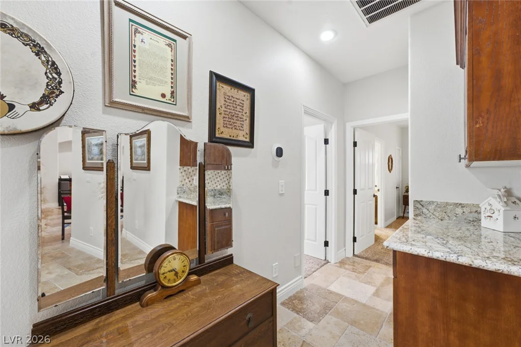 9760 Bright Angel, Las Vegas, NV 89149